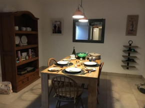 Stunning, Newly Renovated, Townhouse in Central Dawlish